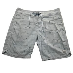 TravisMathew Men’s Board Shorts Large Blue Palm Tree Wave Print Swim Trunks